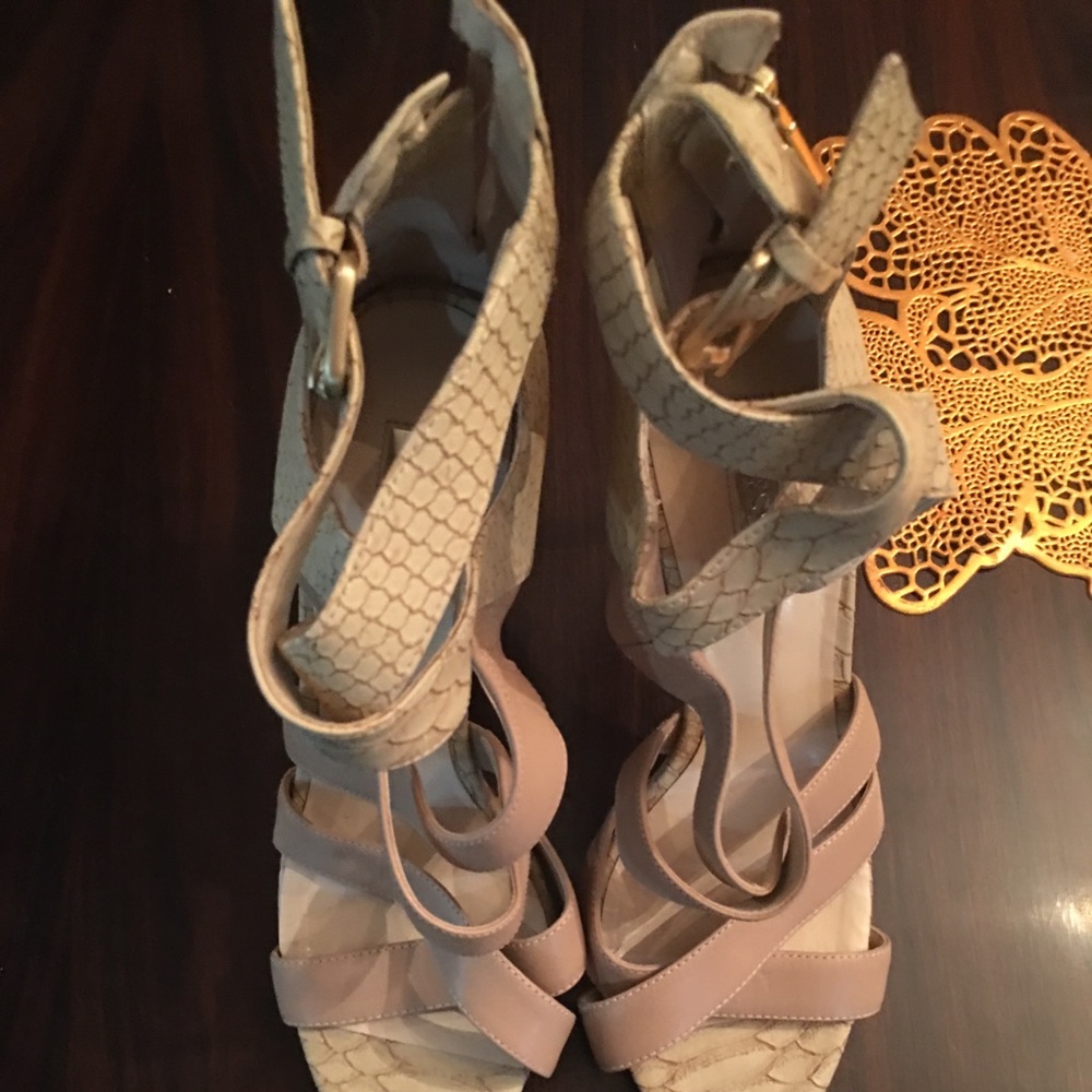 Tan scale heels